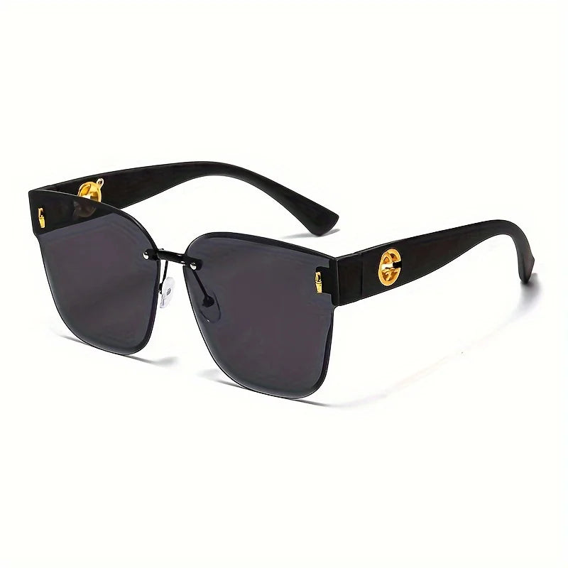 Fashionable  women's sunglasses