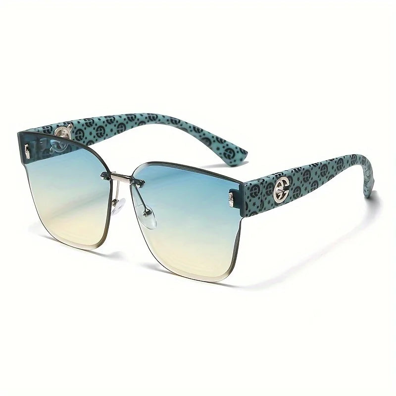 Fashionable  women's sunglasses